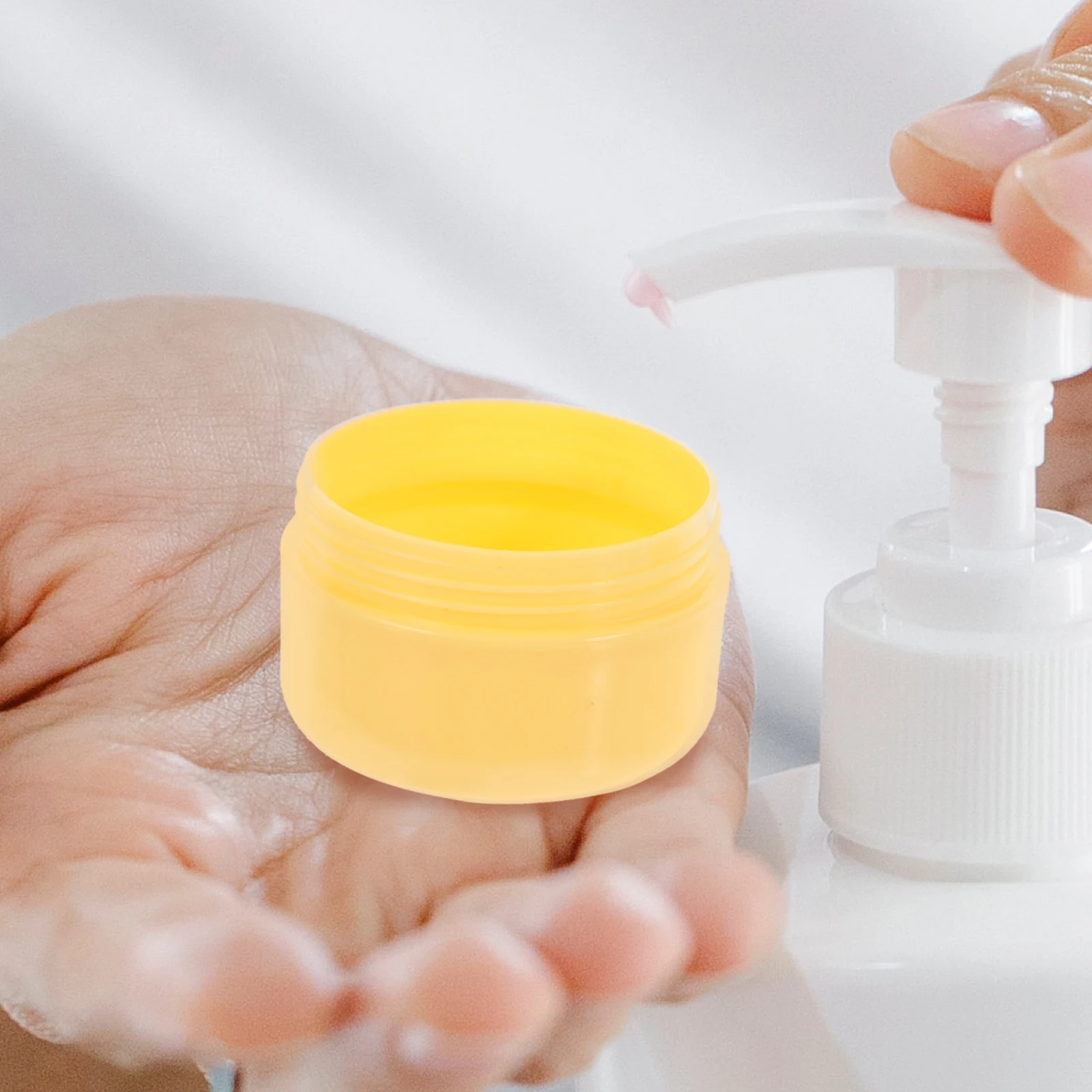 

20pcs Cream Jar Packaging Box Small Travel Jars for Creams Portable Small Empty Cream Jar PP Material Safe Use