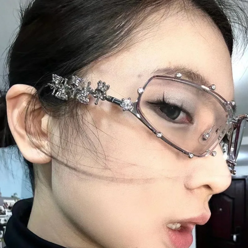 24 New Diamond Decoration Glasses Special-shaped Mirror Retro Metal Frame Anti Blue Light Personality Travel Fashion Eyewear