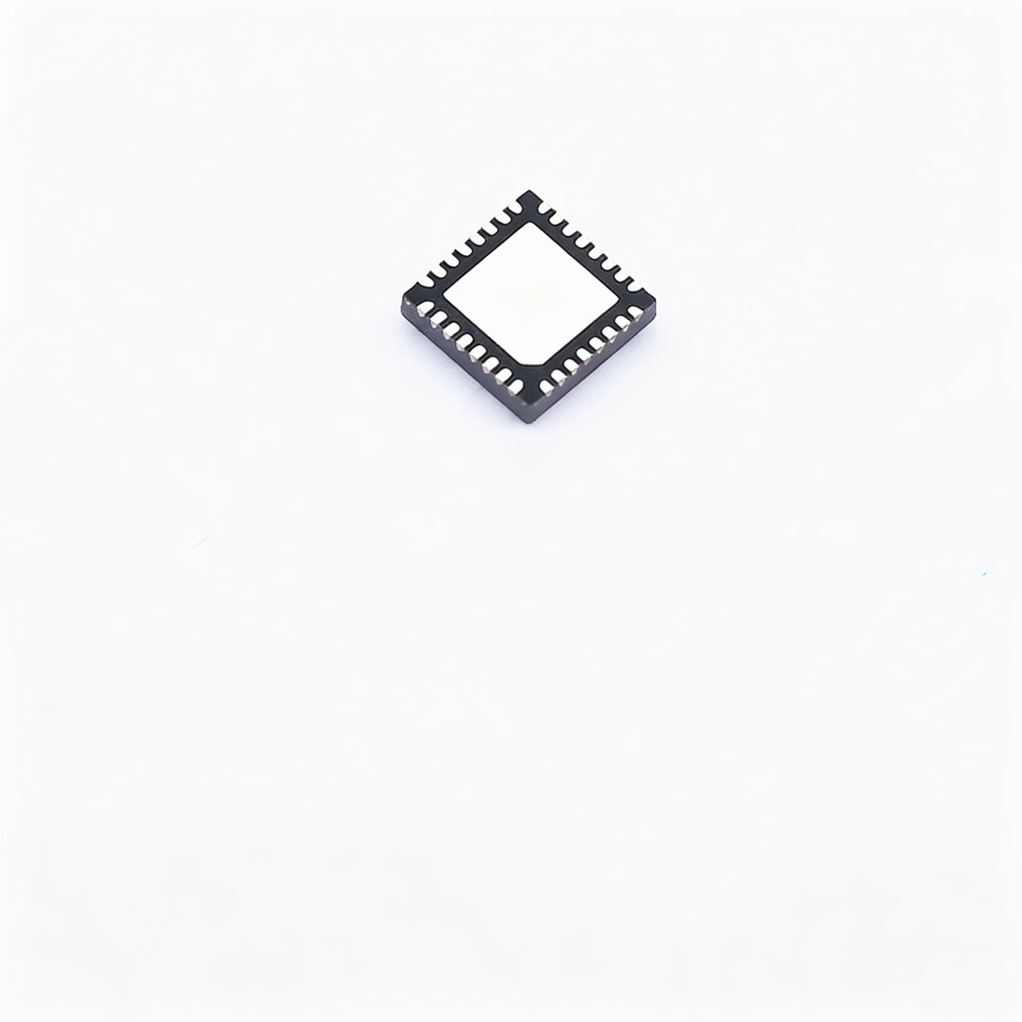 10pcs/Lot EFR32BG22C224F512GM32-CR QFN-32 RF System on a Chip - SoC 2.4GHz 2Mbps Operating Temperature:- 40 C-+ 85 C