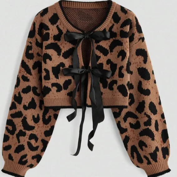 Sweater rajutan motif leopard baru musim gugur/dingin 2025, model longgar dan lembut, serta pullover ini merupakan gaya wanita yang trendi.