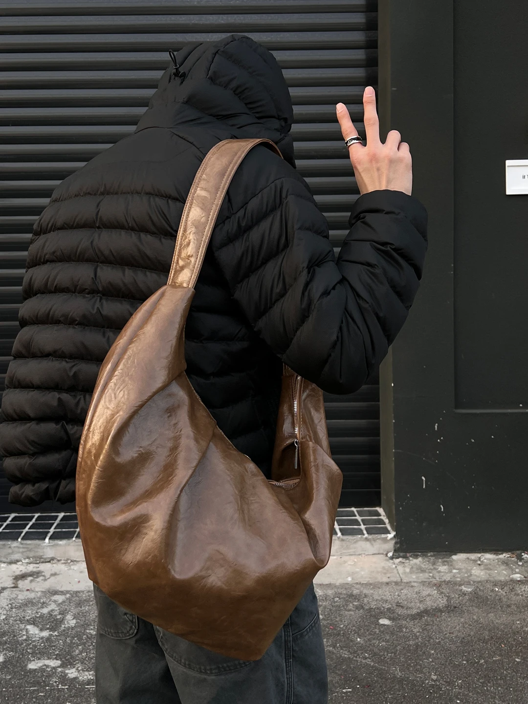 Casual Dumpling Shape Shoulder Bag Underarm Men Women Large Capacity Leisure Crossbody Bag  Style Korean Style