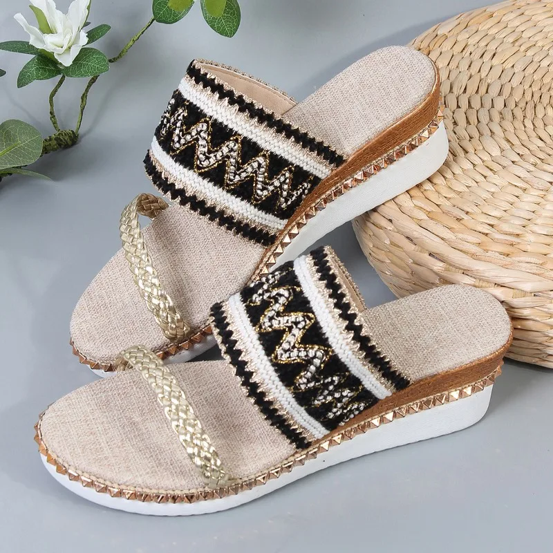 Scarpe da donna 2024 vendita calda Open Toe pantofole da donna estate roma colori misti Outdoor Casual Beach Wedge pantofole di grandi dimensioni