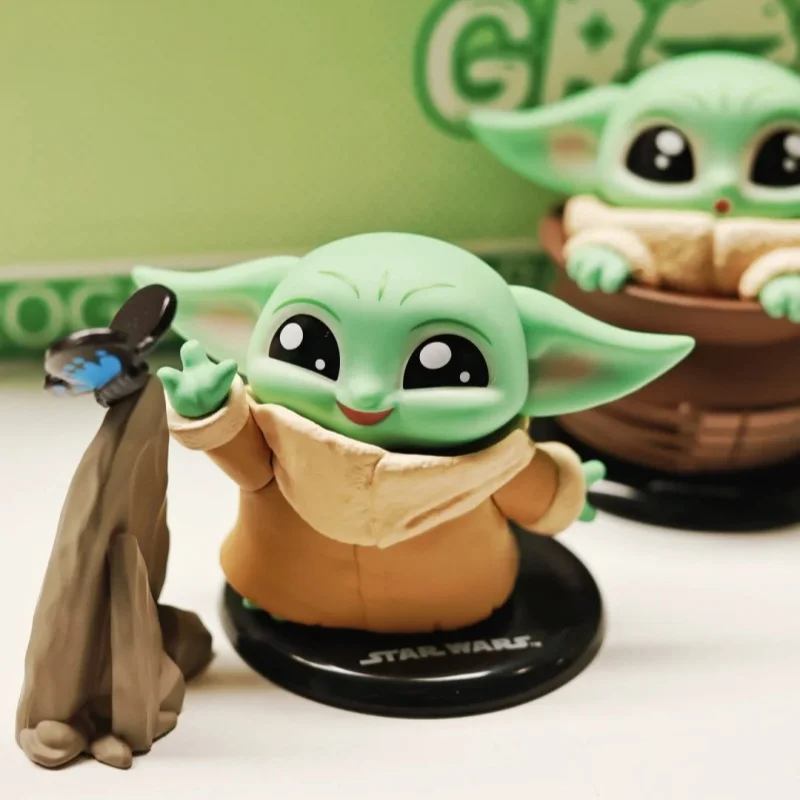 

Original Hot Toys Star Wars Grogu Cosbi Bobble-Head Collection Blind Box Cute Grogu Mini Figure Mystery Toy Ornament Kids Gift