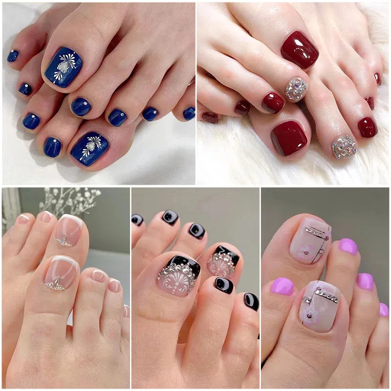 24Pcs Fake Toenails with Rhinestones Glitter French Heart Press on Toe Nails Art Detachable ABS False Toenails with Glue Set