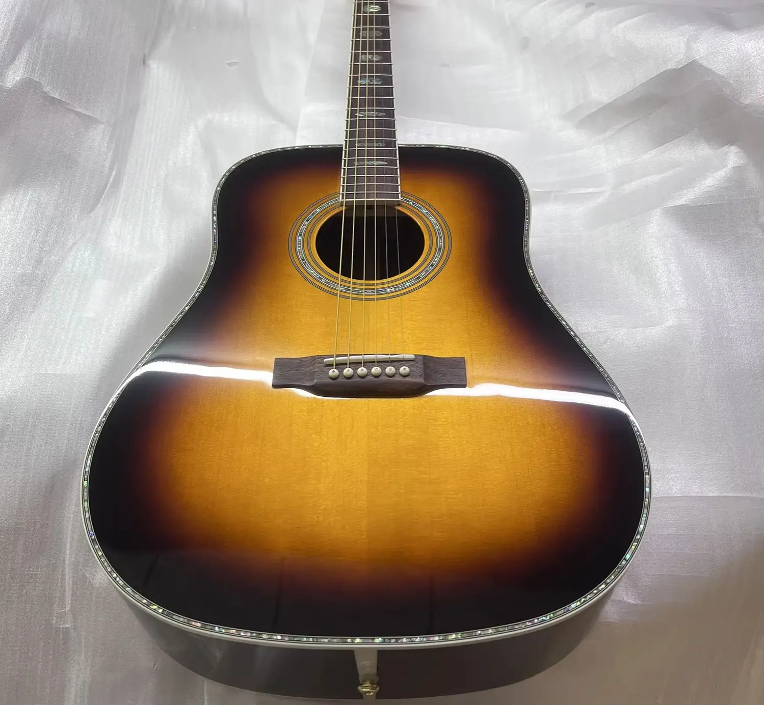 D41 Dreadnought Acoustic Guitar Ambertone Ebony Fretboard Solid Spruce Top Abalone Inlay rosewwod back and side Bone Nut 20 fret