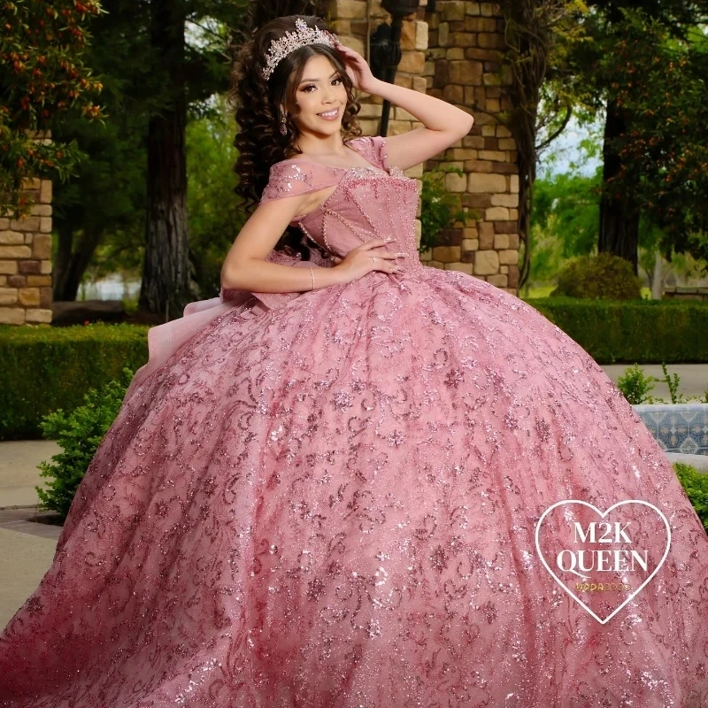 Pink Shiny Ball Gown Quinceanera Dress 2024 Appliques Lace Beads Crysal Tull Off Shoulder Sweet 15 Years Vestidos 16 De XV Anos