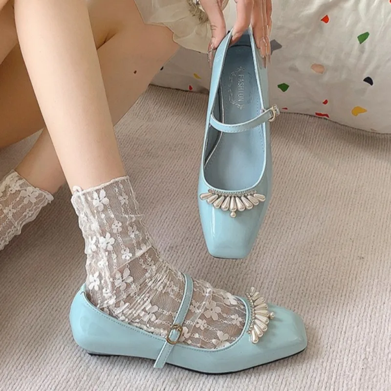المرأة ساحة تو أحذية كعب منخفض مشبك المتسكعون ربيع الخريف عادية اللؤلؤ مزين سميكة سوليد مريحة النساء حذا فردي للسيدات