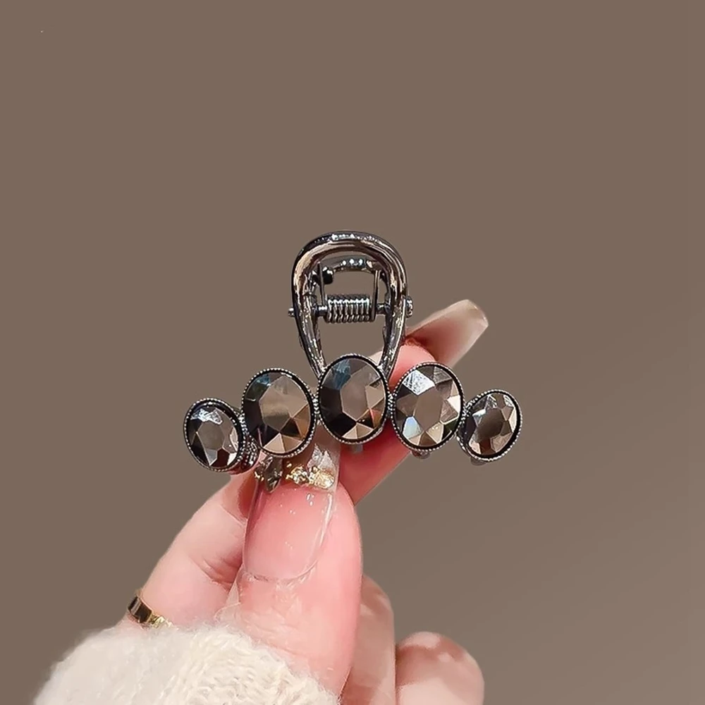 

Women Shiny Rhinestone Hairpin Girls Elegant And Fashionable Headwear Hair Claw