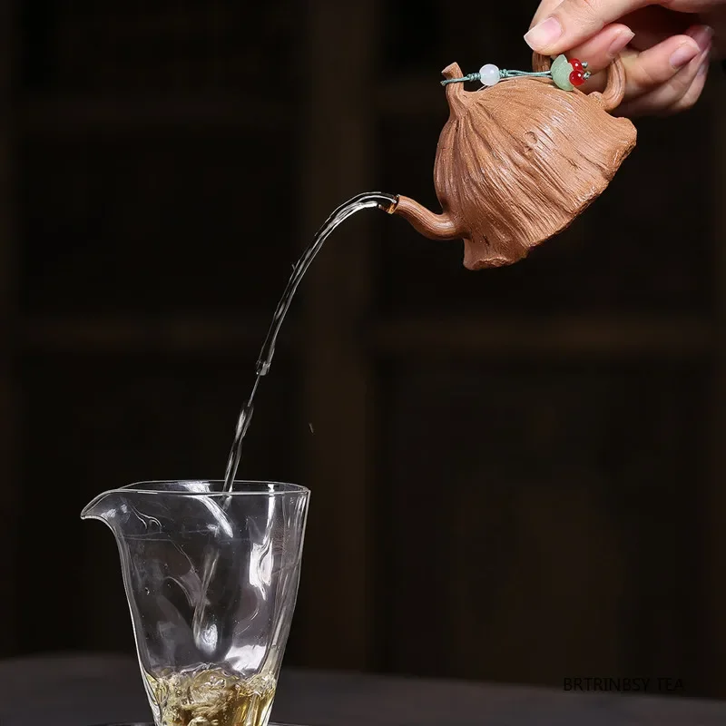 110ml Tradition Yixing Purple Clay Teapots Handmade Lotus Shape Tea Pot Beauty Tea Infuser Kettle Chinese Raw Ore Zisha Tea Set
