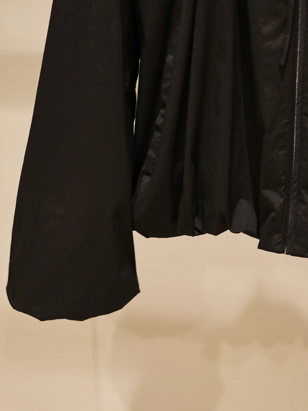 معطف بتصميم عقدة بحاشية غير متماثلة من Bla، ملابس خارجية كورية لربيع وخريف وصلت حديثًا للنساء