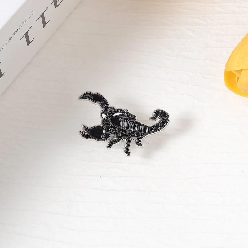 Dark Scorpion Enamel Pins Custom Goth Punk Style Brooches Vintage Retro Clothes Bag Jewelry Motorcycle Decor Lapel Badge Gifts