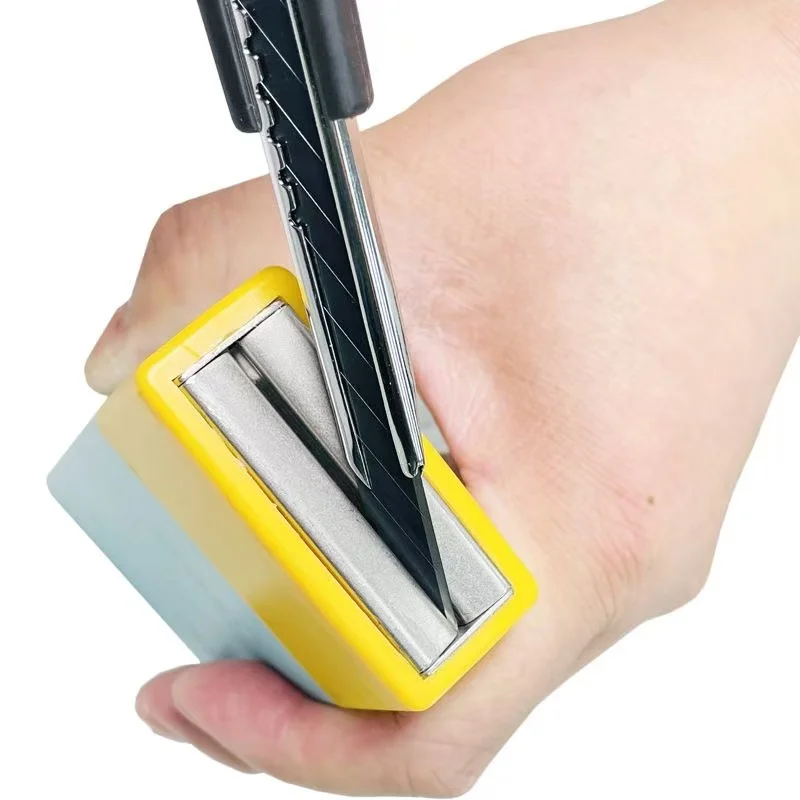 Blade Disposal Storage Box Utility Knife Safety Folding Blade Breaker - Blade Snapper for Wallpaper Film Installation Tools