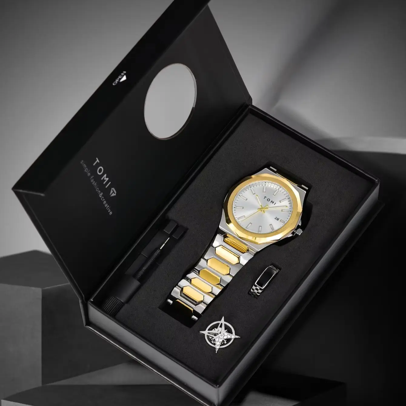 Men's Premium Luxury Quartz Watch with Classic Round Dial