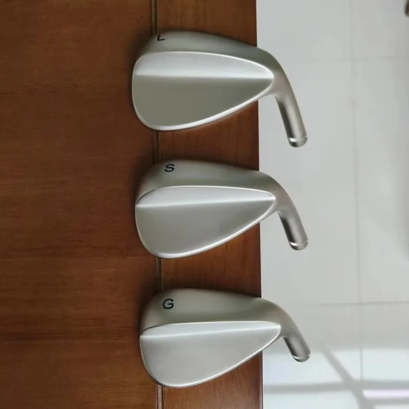 Customized  Wedge Golf Club Set With Rubber Grip Shaft And Club Head