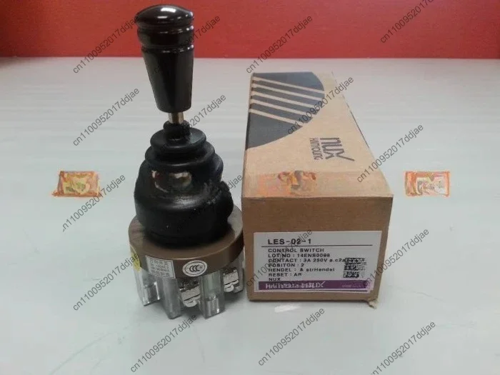 1PCS  First-level agent, original and genuine cross switch LES-02-1