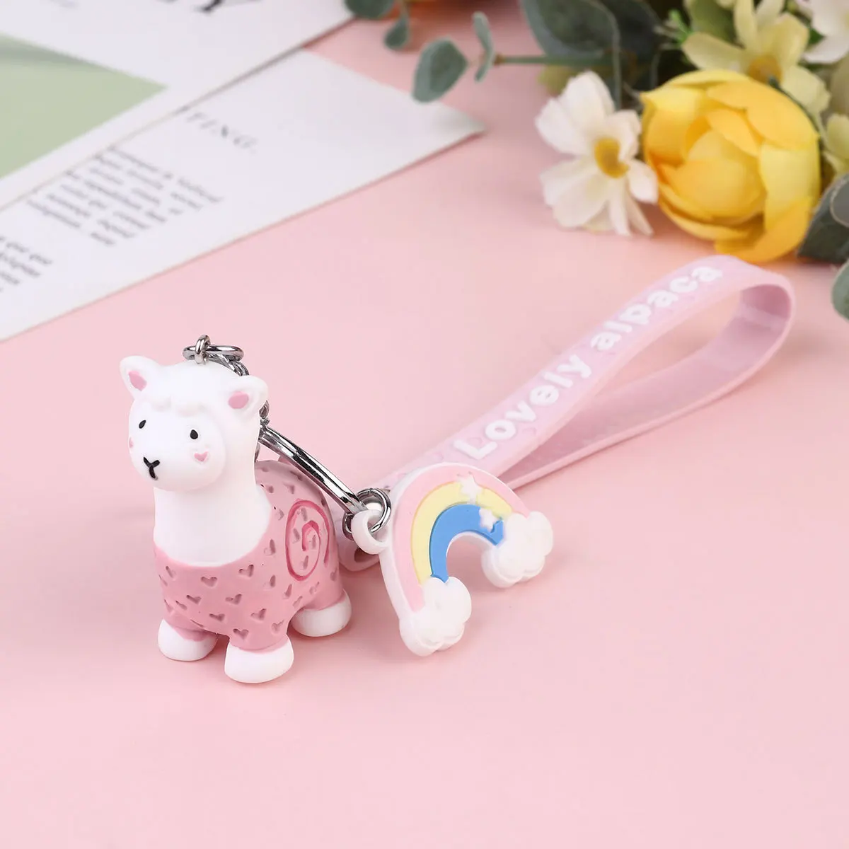 

Alpaca Keychain Creative Unique Key Ring Key Decoration Small Gift for Little Girls Exquisite Eye-Catching Stylish Pendant