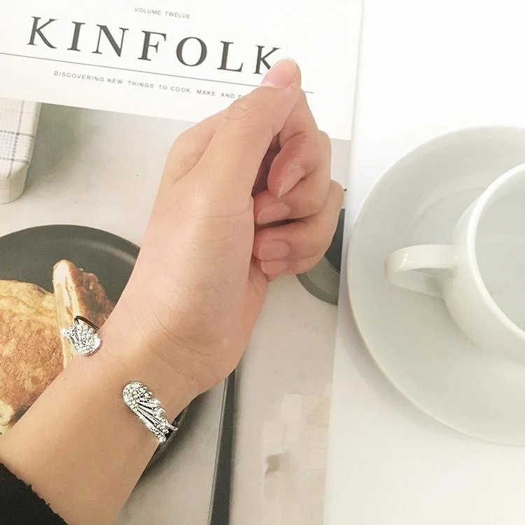 Fashion Aesthetic Angel Wings Zircon Adjustable Opening Bracelet for Women Send Girlfriend Birthday Party Statement Jewelry Gift