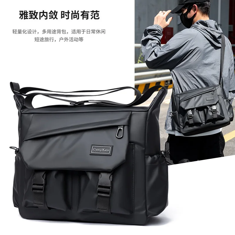 Waterproof leather film flip-top lock shoulder bag, large-capacity horizontal commuter travel lightweight crossbody bag