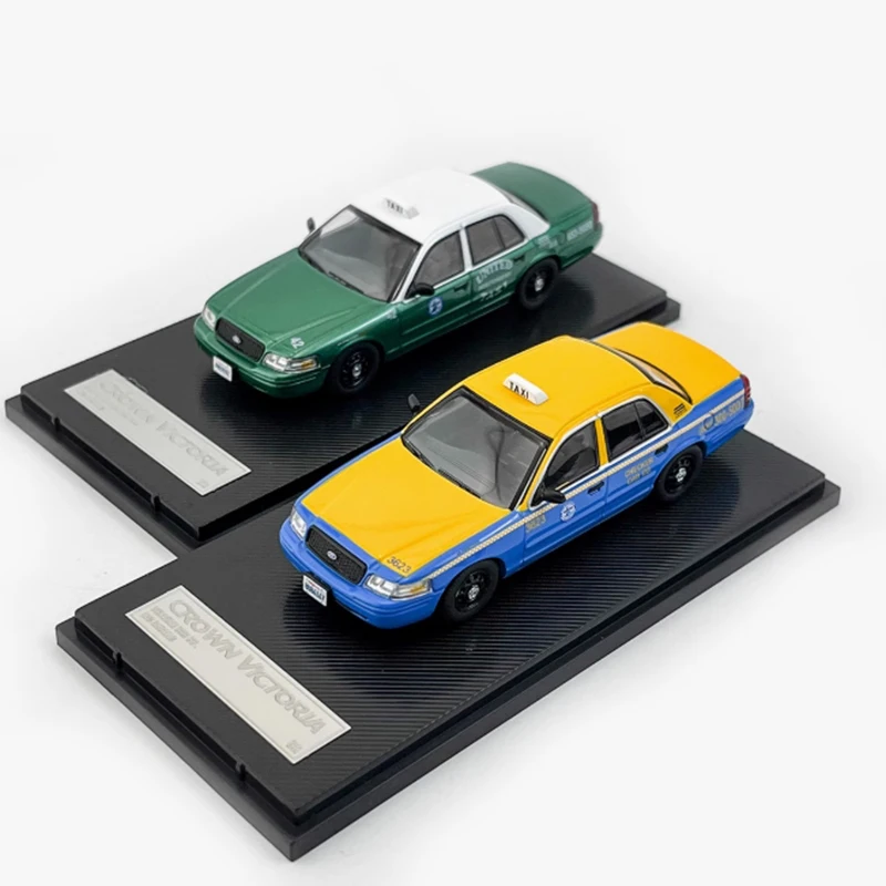 

Rollin 1:64 Crown Victoria Taxi Car Model Static Collection Decorated Holiday Gifts Toys