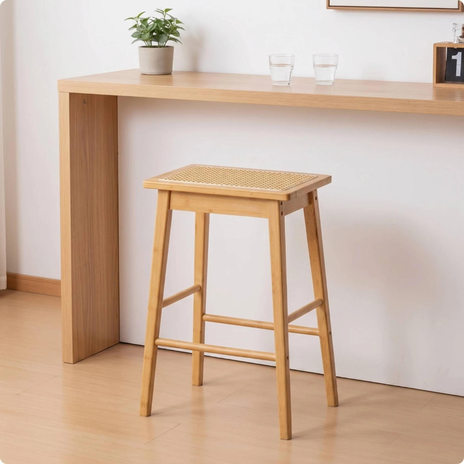 sgabello-da-bar-con-seduta-in-canna-sgabello-minimalista-in-canna-sgabelli-compatti-e-robusti-per-isola-cucina