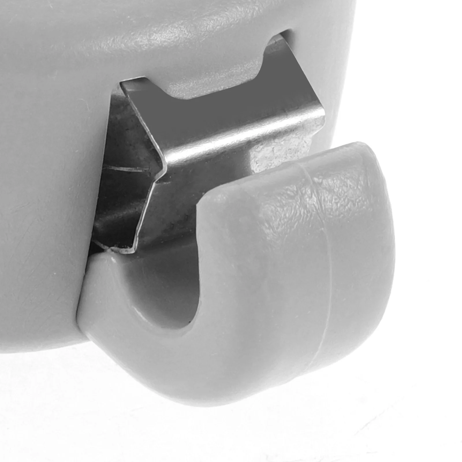 

2Pcs Sun Visor Retainer Holder Plastic Clips Car Interior Hook Vehicle Accessories Durable Easy Installation Sun Visor Hook
