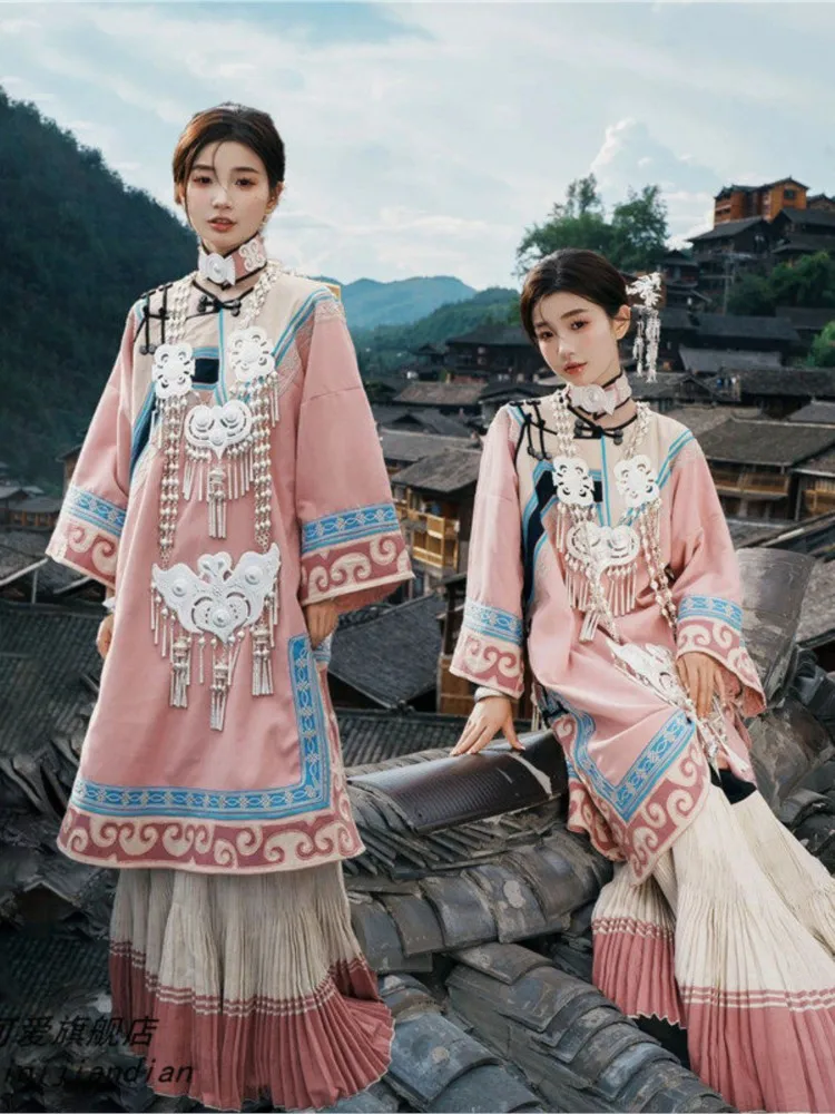 

Pink ethnic-style clothing exotic outfits and travel photography clothes for women's photo studios