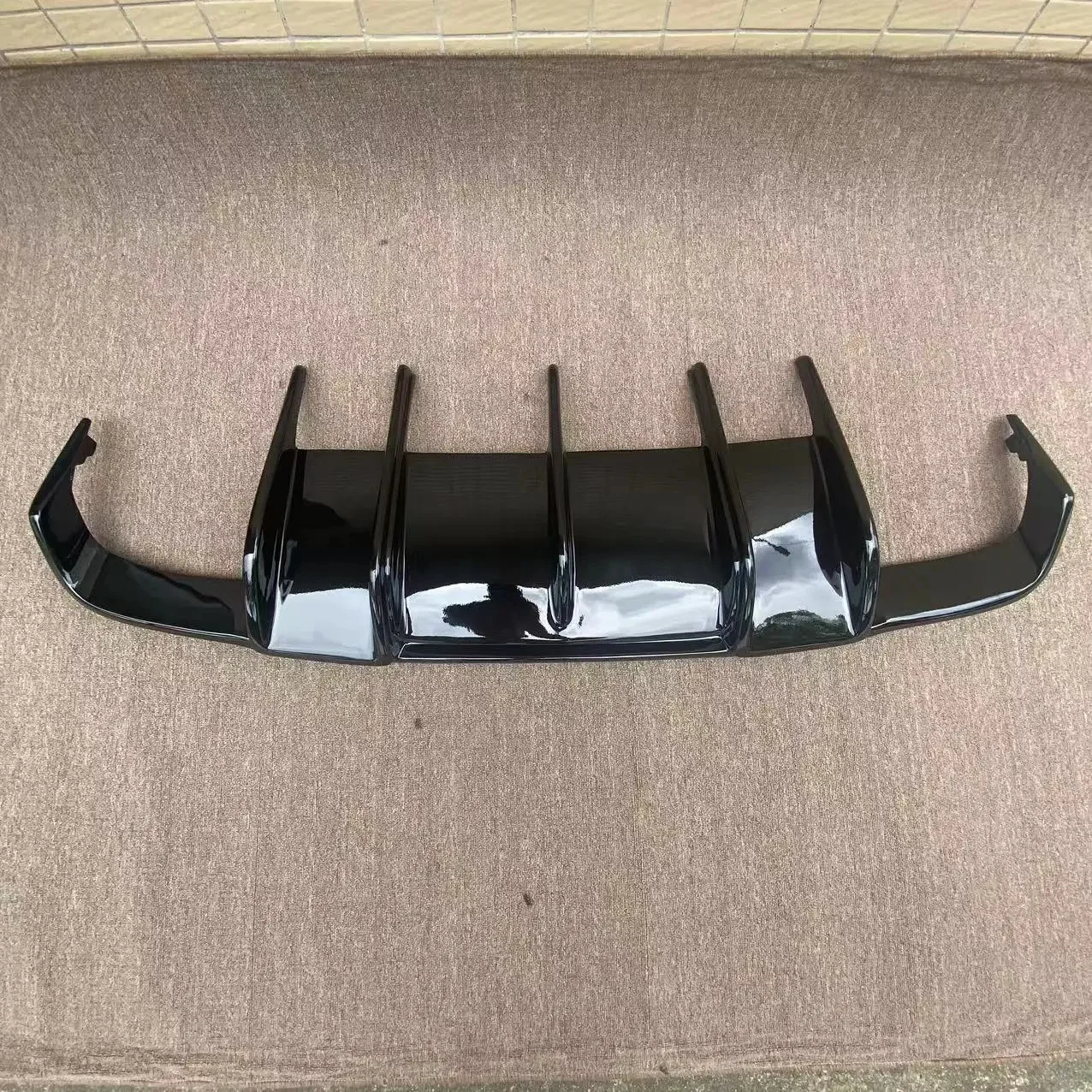 RStyle Carbon Fiber FRP Rear Bumper Lip Diffuser Exhaus For Mearcedes Benz W212 E-CLASS E63 AMG E500 E550 4 Door Sport 2009-2013 view 4