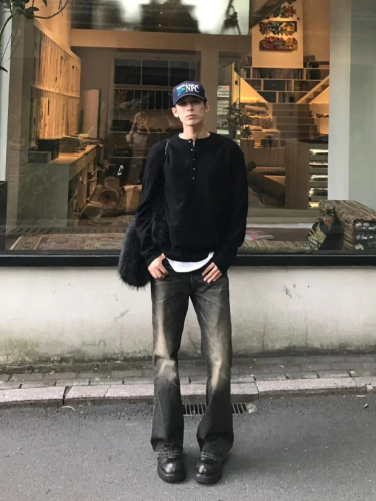 

Waed adient Bla ey Men's Jeans Vintage Vibe American High Street Loose Straight Leg Micro Flare Pants Autumn Wear