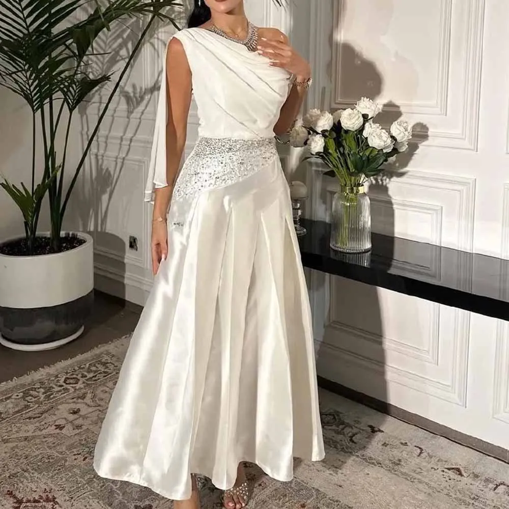 

Роскошные коктейльные платья 2025 г. Атласное вечернее платье трапециевидной формы цвета слоновой кости на одно плечо с драпировкой и складками с рюшами и бусинами Платья для матери невесты