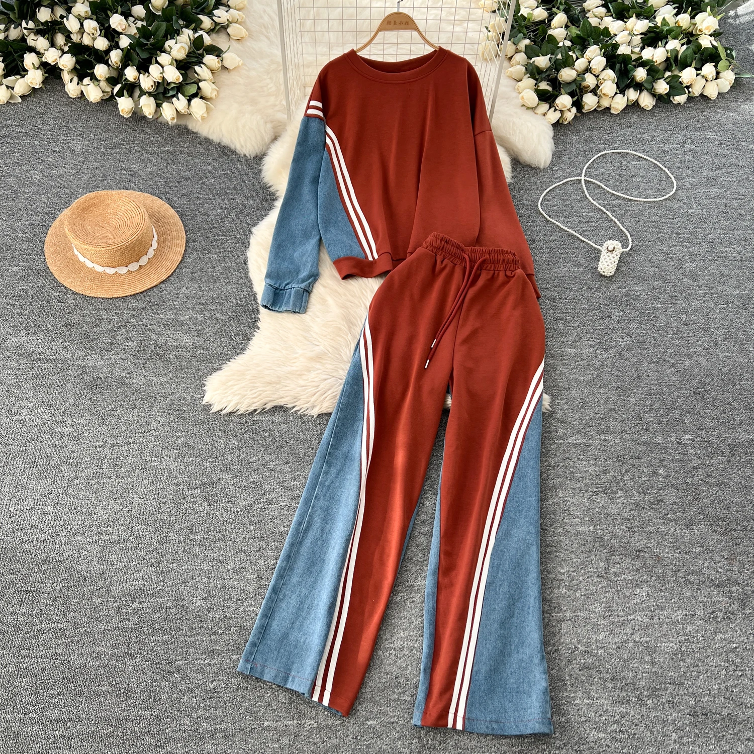 2024 Winter New Korean Casual Sports Suit for Women Loose O Neck Sweatshirt + High Waisted Denim Patchwork Pants Wholesale J596