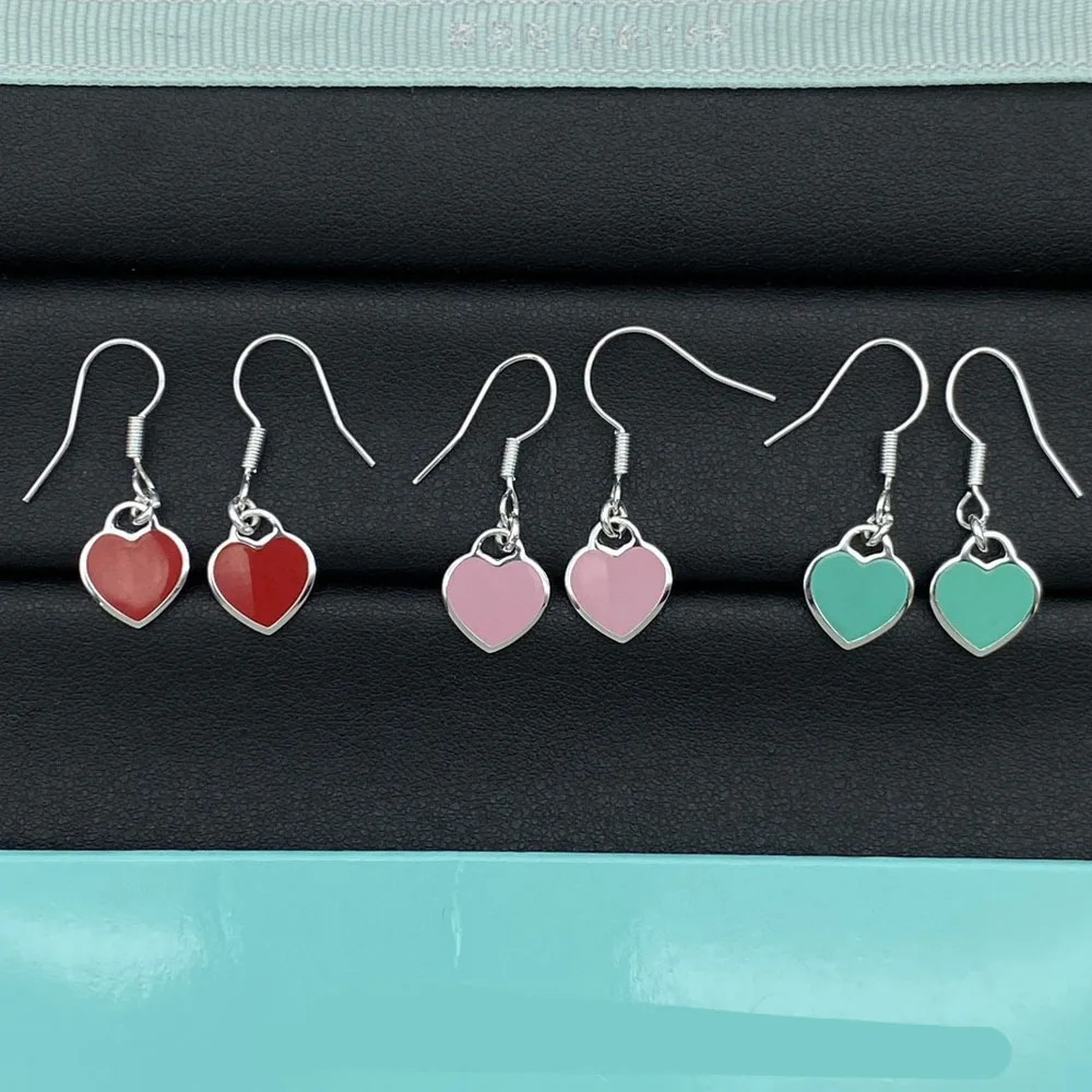 

2025 новые модные креативные блестящие красные и розовые серьги в форме сердца, подходящие для женщин, высококачественные изысканные ювелирные изделия, праздничные подарки