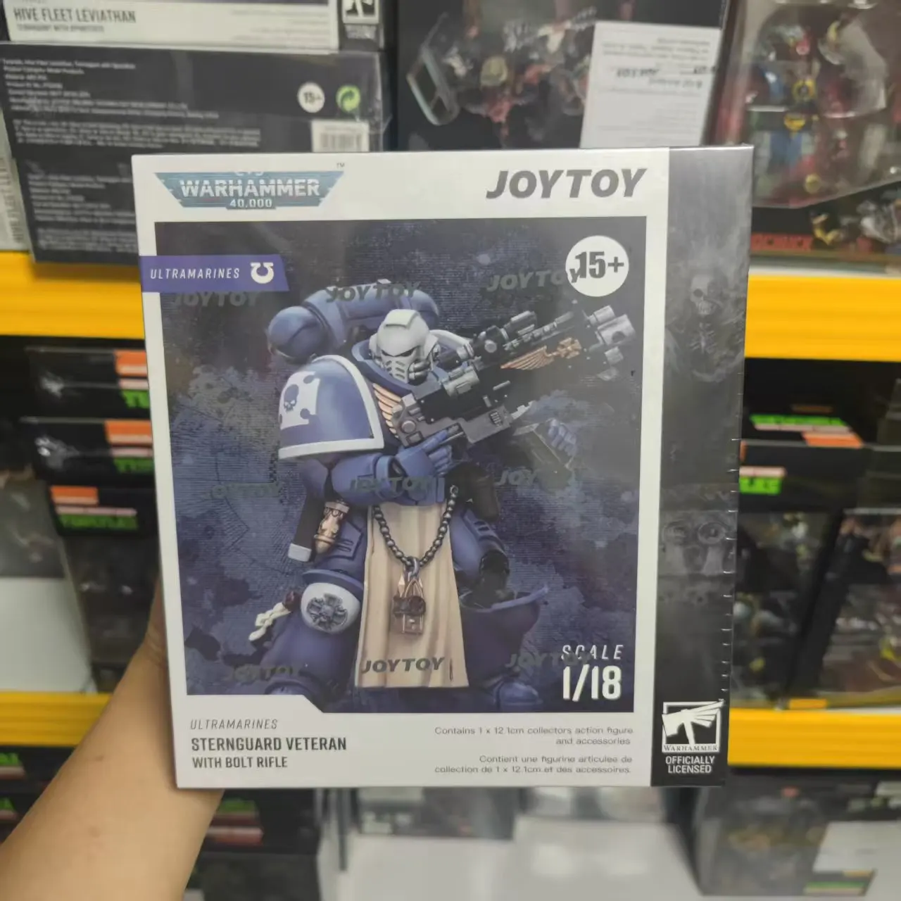 

【Доставка в течение 24 часов】Фигурка JOYTOY Warhammer 40K Ultramarines Sternguard Veteran с винтовкой Bolt Rifle, масштаб 1/18