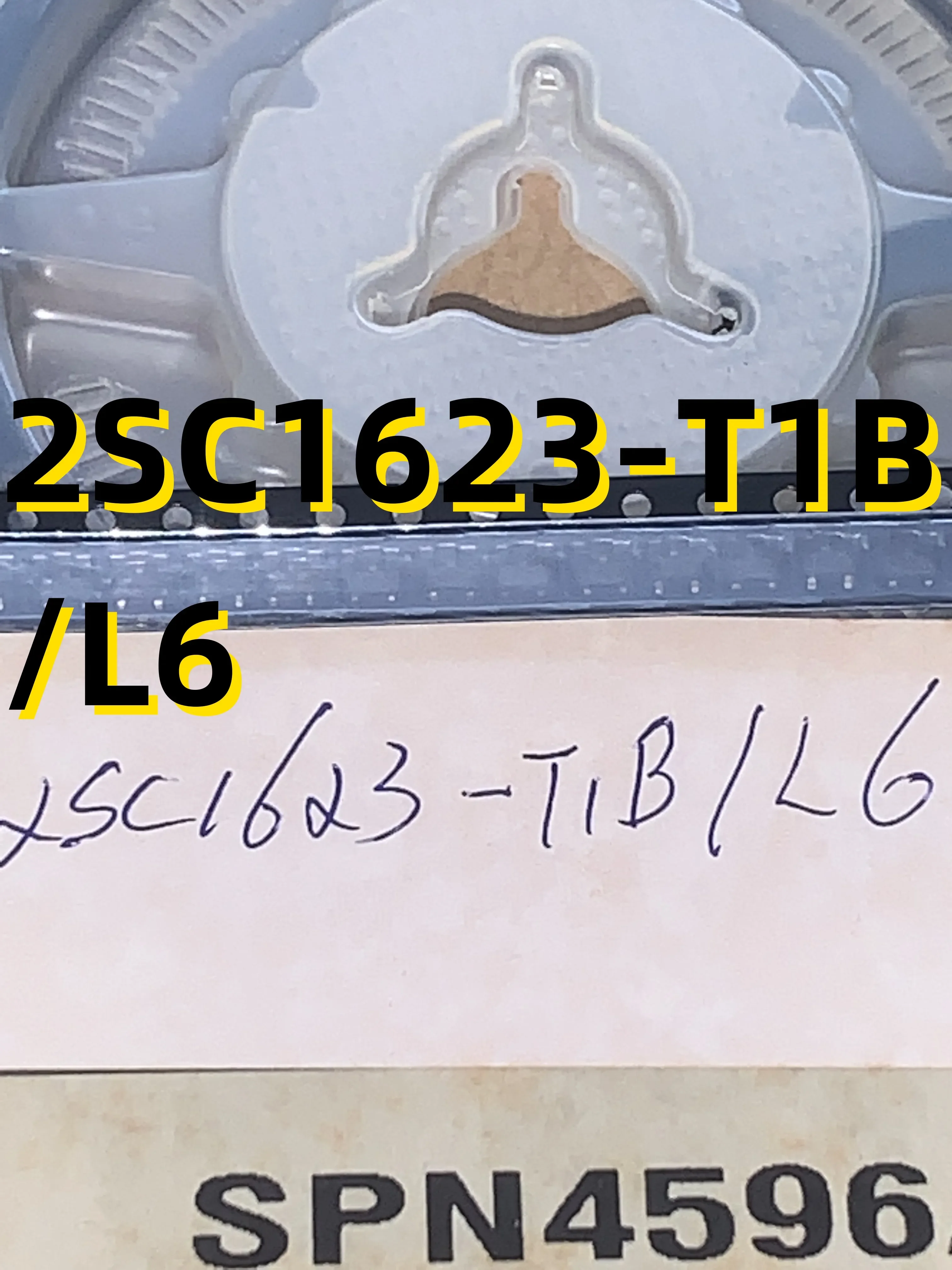 10 piezas 2SC1623-T1B /L6