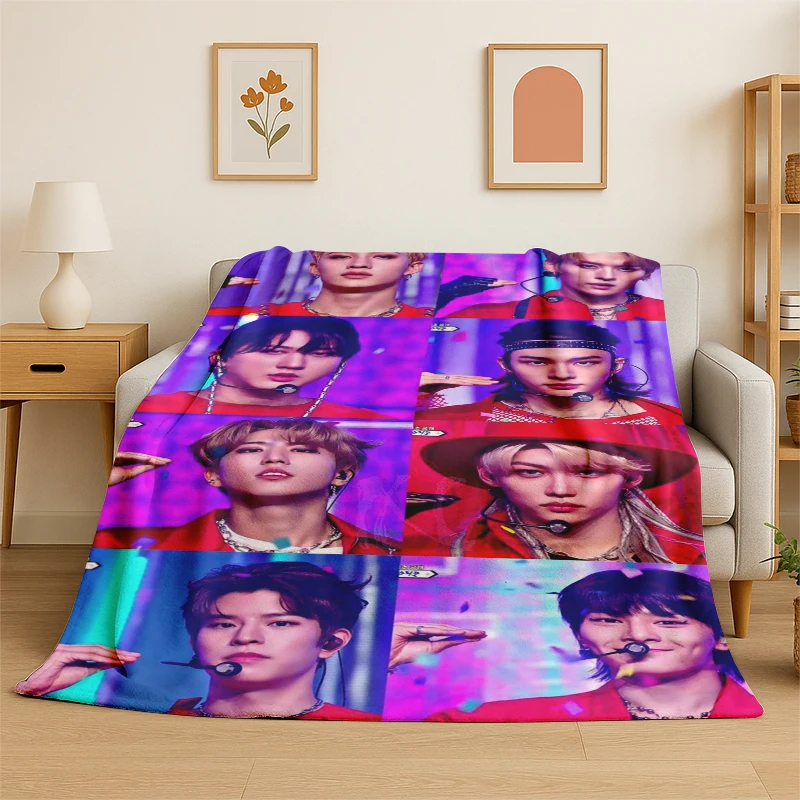 Kpop Stray Kids Music Star Flanelldecke, weiche, warme Überwurfdecke für Schlafzimmer, Wohnzimmer, Bett, Reisen, Camping, Picknick, Geschenk