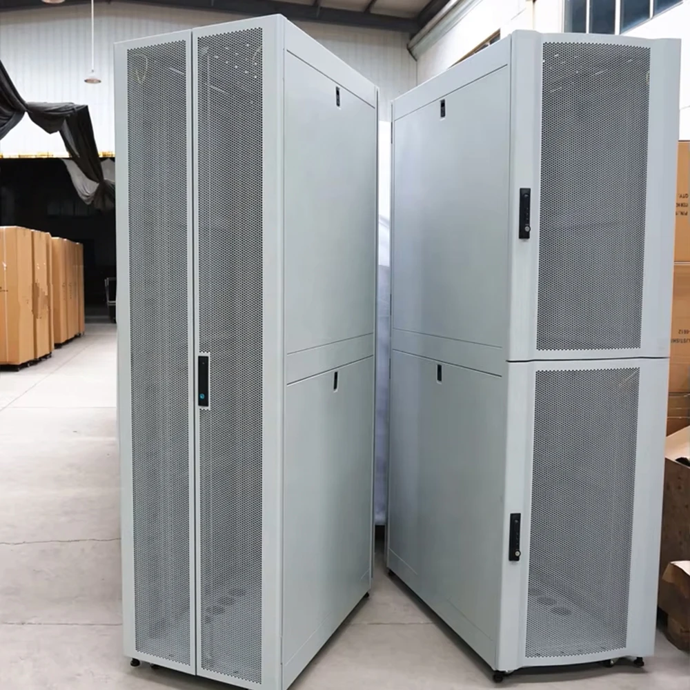 Cable cleanliness Rack type Network switch with wheels Rack type cabinet