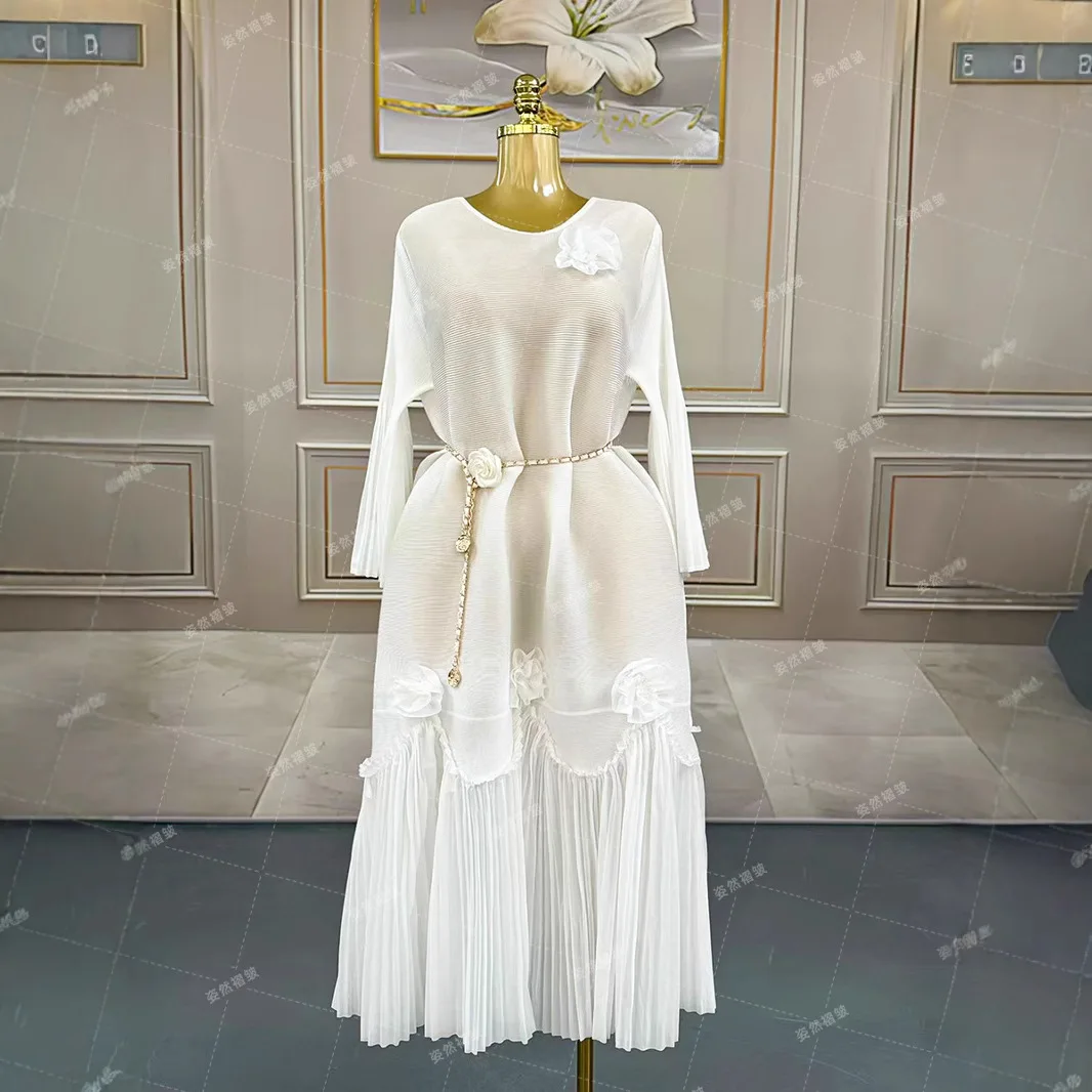 

Miyake Style Pleated Dress for Women 2025 New Solid Color V-neck French Three-dimensional Wood Ear Cake Dress Large Size Dress