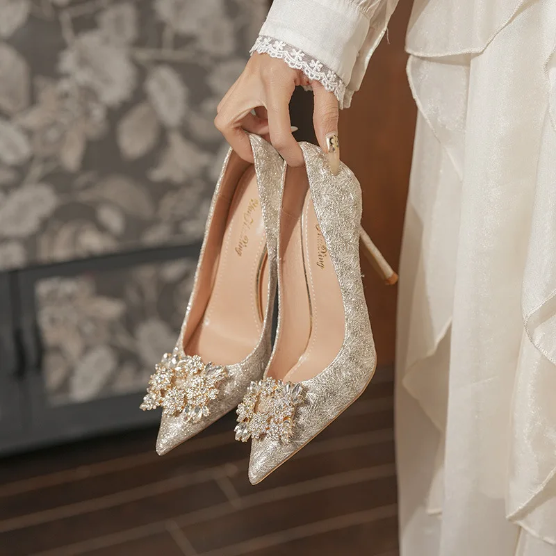 

New Wedding Shoes High Heels Thin Heels Pointed Shallow Mouth Glitter Water Diamond Square Buckle Champagne Single Shoes
