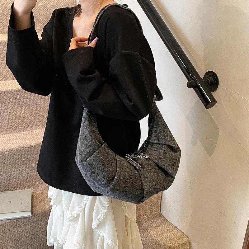 

Casual Denim Solid Color Shoulder Bags Sewing Large Capacity Women's Bags on Sale 2025 Brand Spring Cool Crossbody Bags