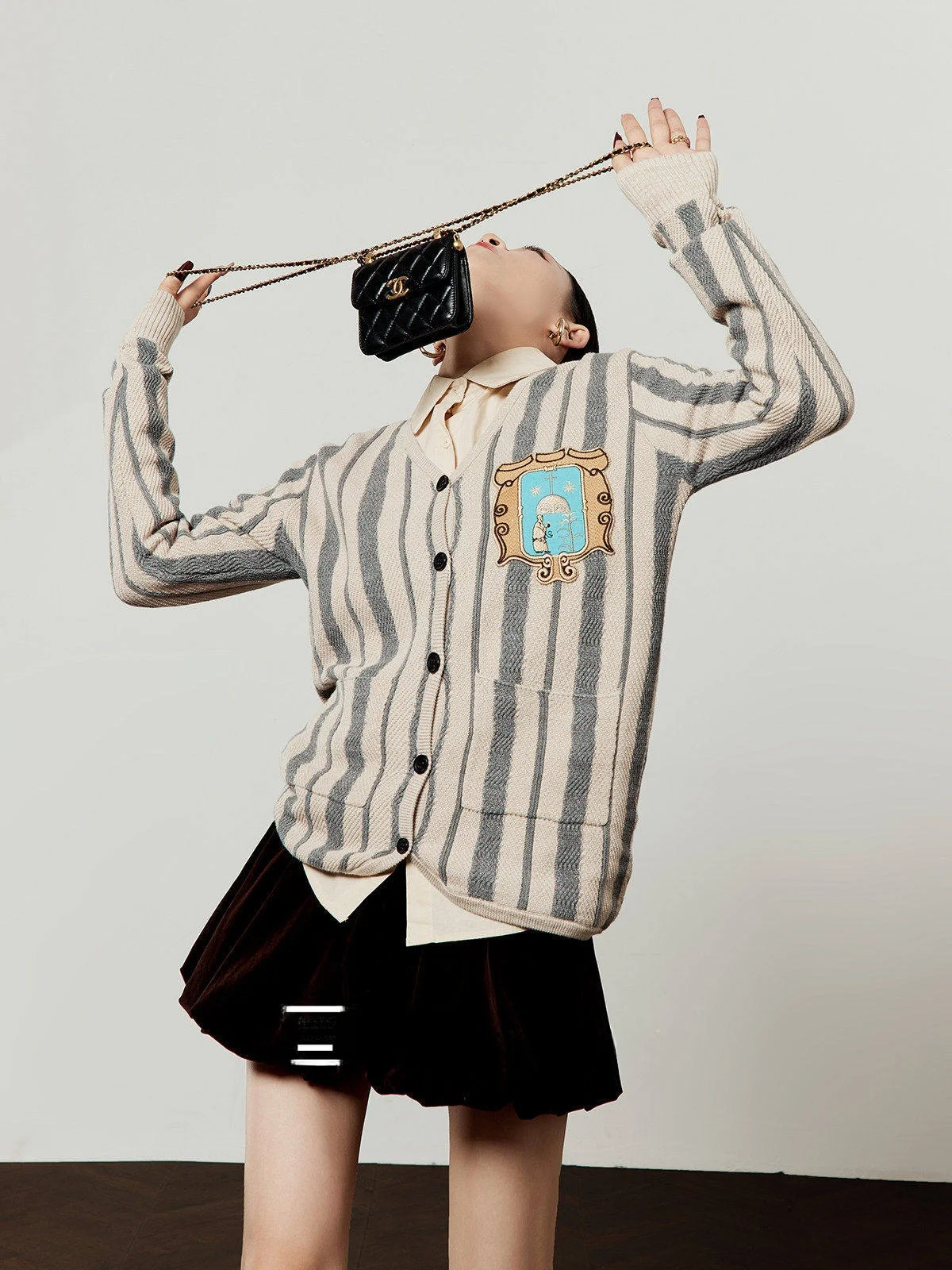 

Вязаный кардиган с вертикальными полосками, V-образным вырезом, свободного кроя, повседневный, женский, модный, весенний, новый, винтажный, во французском стиле, с длинными рукавами