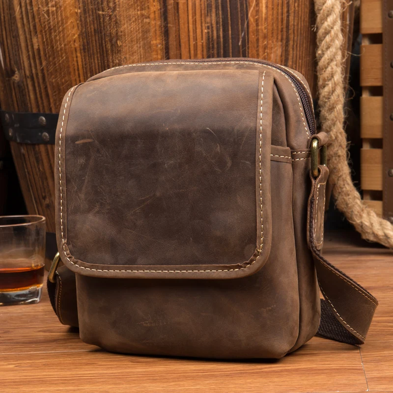 Retro crazy horse leather shoulder bag leather leisure messenger bag men\'s mini bag leather mobile phone bag