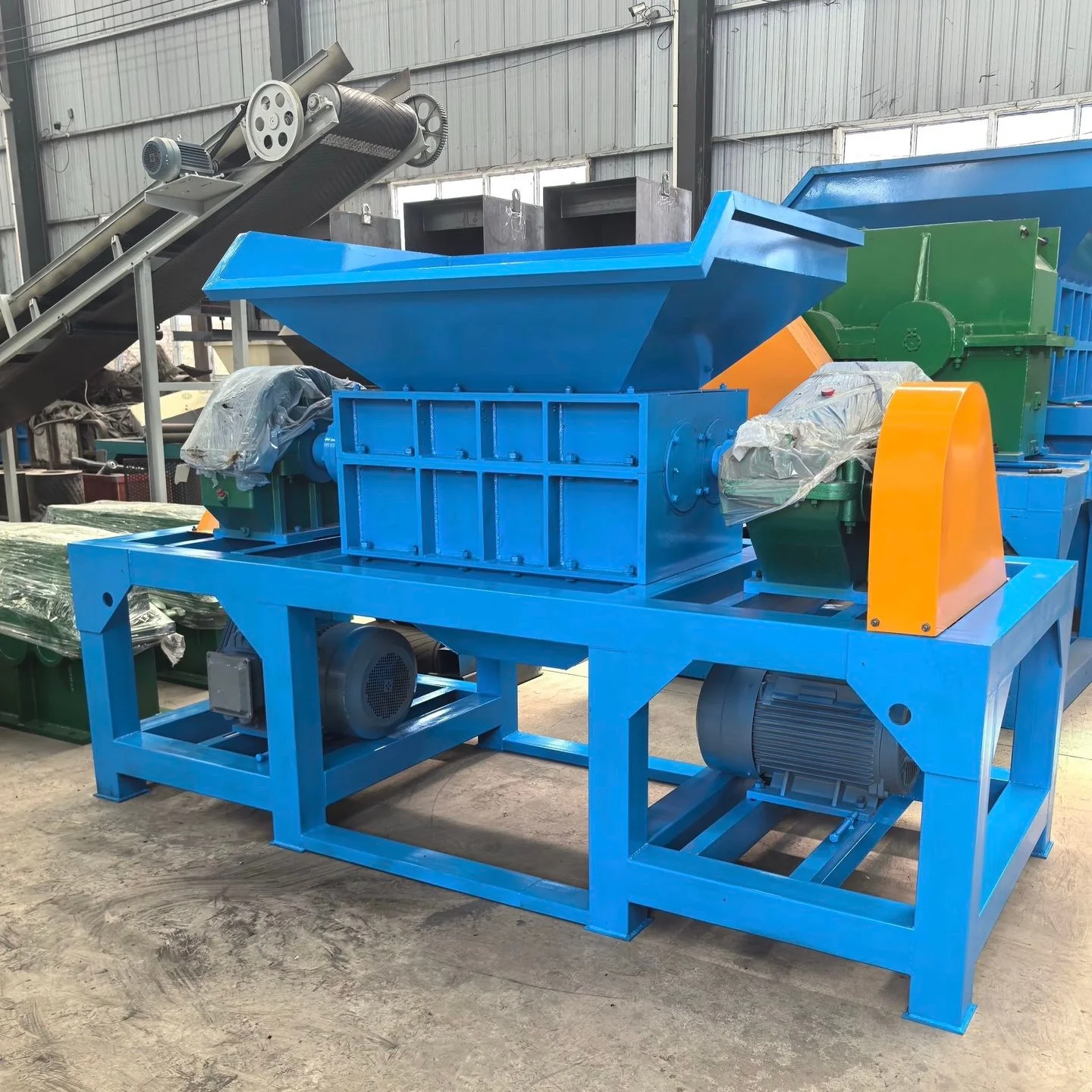 Industrial Heavy Duty Single Double Shaft Shredder For Plastic Rubber Wood Metal Tires Household Solid Waste Recycling Machine