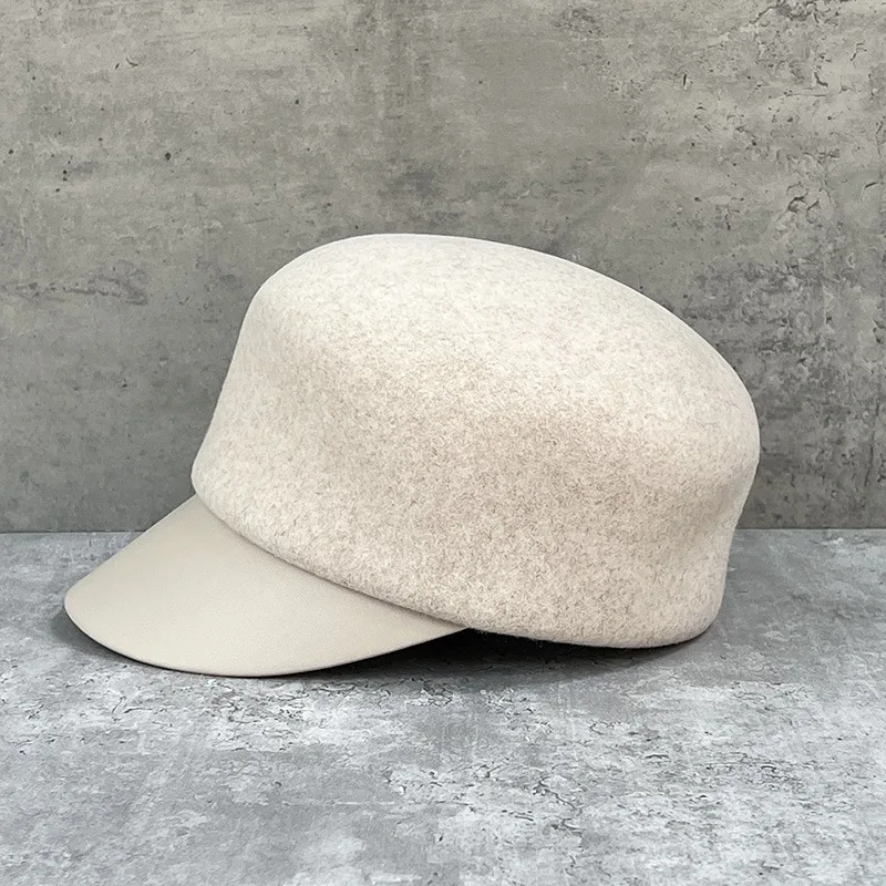 Gentle beige wool equestrian hat Female autumnwinter leather brim cap elegant temperament painter hat high quality