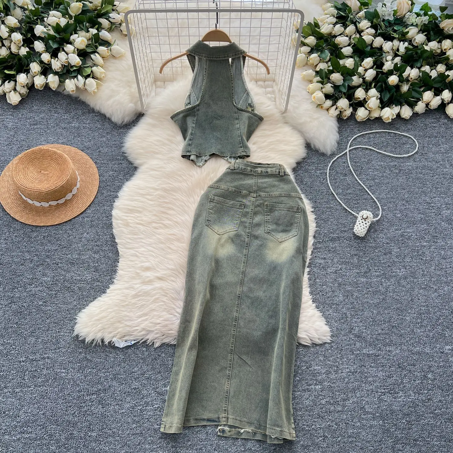 طقم مكون من قطعتين من قماش الدنيم المغسول بتصميم كلاسيكي أمريكي، بلوزة نسائية صيفية كلاسيكية جديدة بدون أكمام مع فتحة تنورة تنحيف