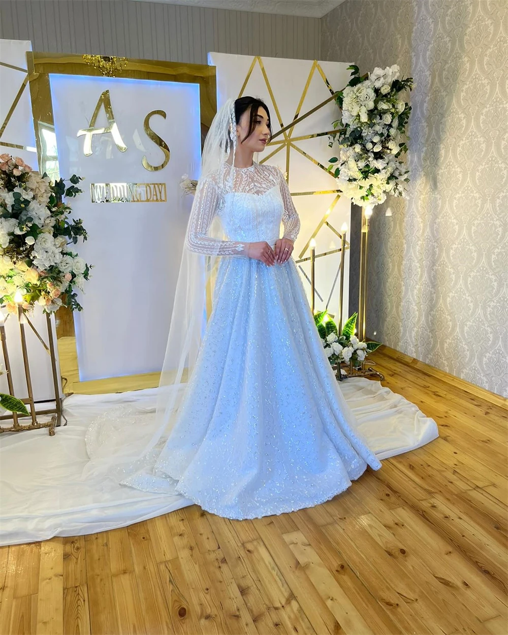 맞춤형 반짝 이는 스팽글 긴 소매 신부 가운 클래식 오-넥 a 라인 웨딩 드레스 우아한 Organza Vestido De Novia