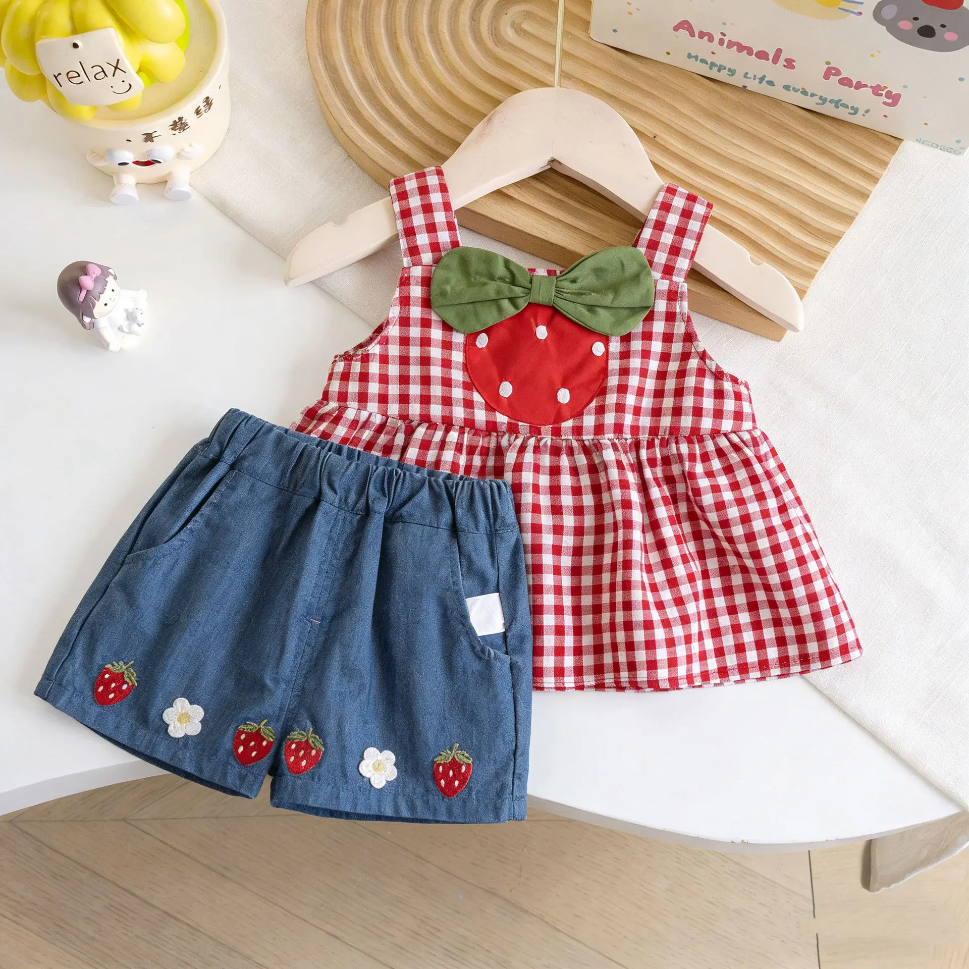 Summer Western Children's Set Cute Strawberry Girl's T-shirt Cartoon Printed Denim Shorts Casual And Versatile