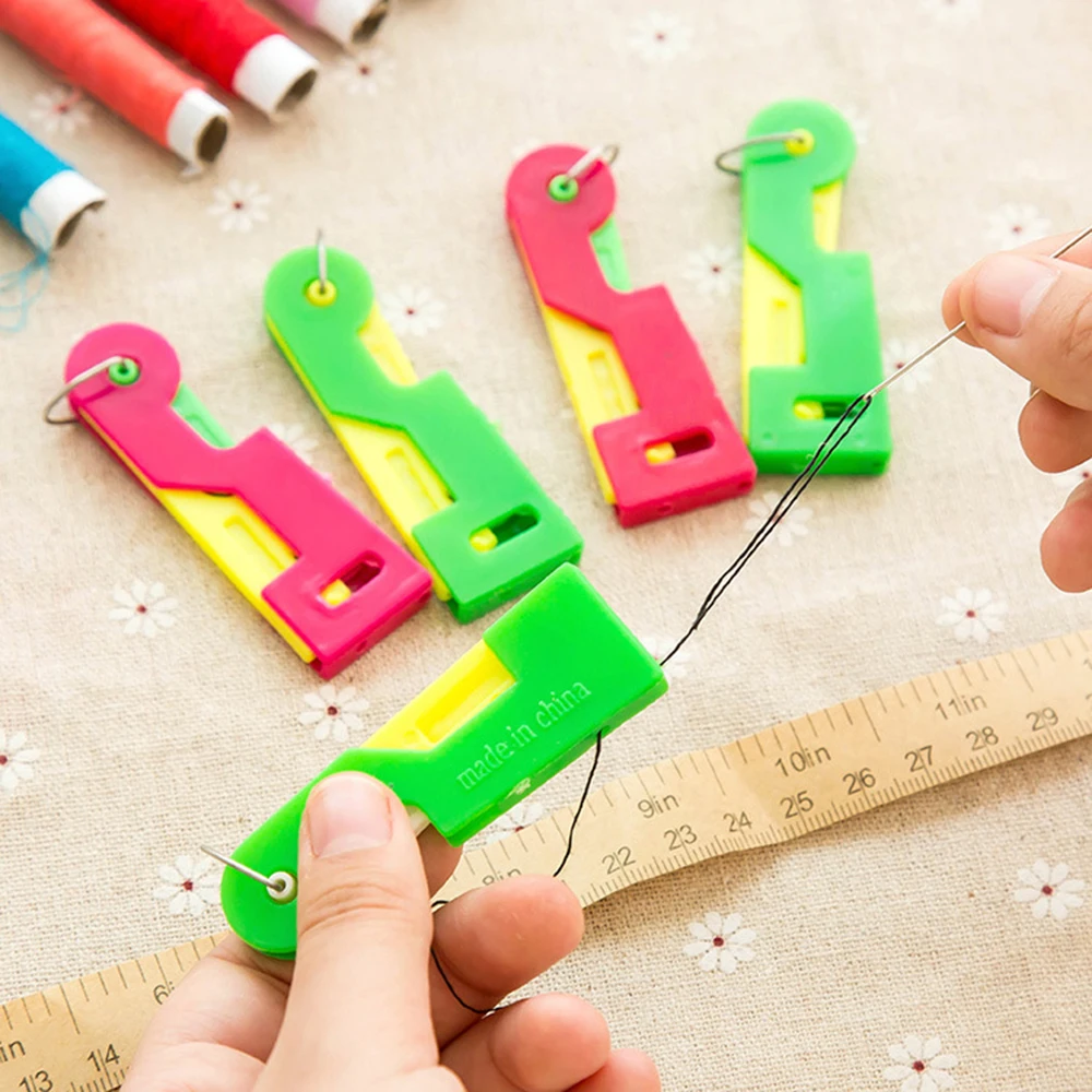 2~5PCS Needle Threader Automatic Threader Easy Sewing Needle Device Needle Threader Aid For Elderly Housewife Use Thread