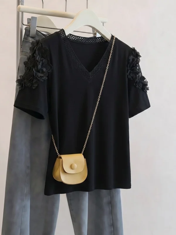 Summer New Style Women's T-shirt Hollow out V-neck Short Sleeve Shoulder-Length Commute Fashion plus Size Young-looking Top