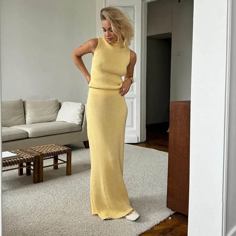 

Elegant Long Skirt Two-piece Set Women's Sleeveless Knitted Turtleneck Vest Slim Skirt Set 2025 New Fashion Skirt Set