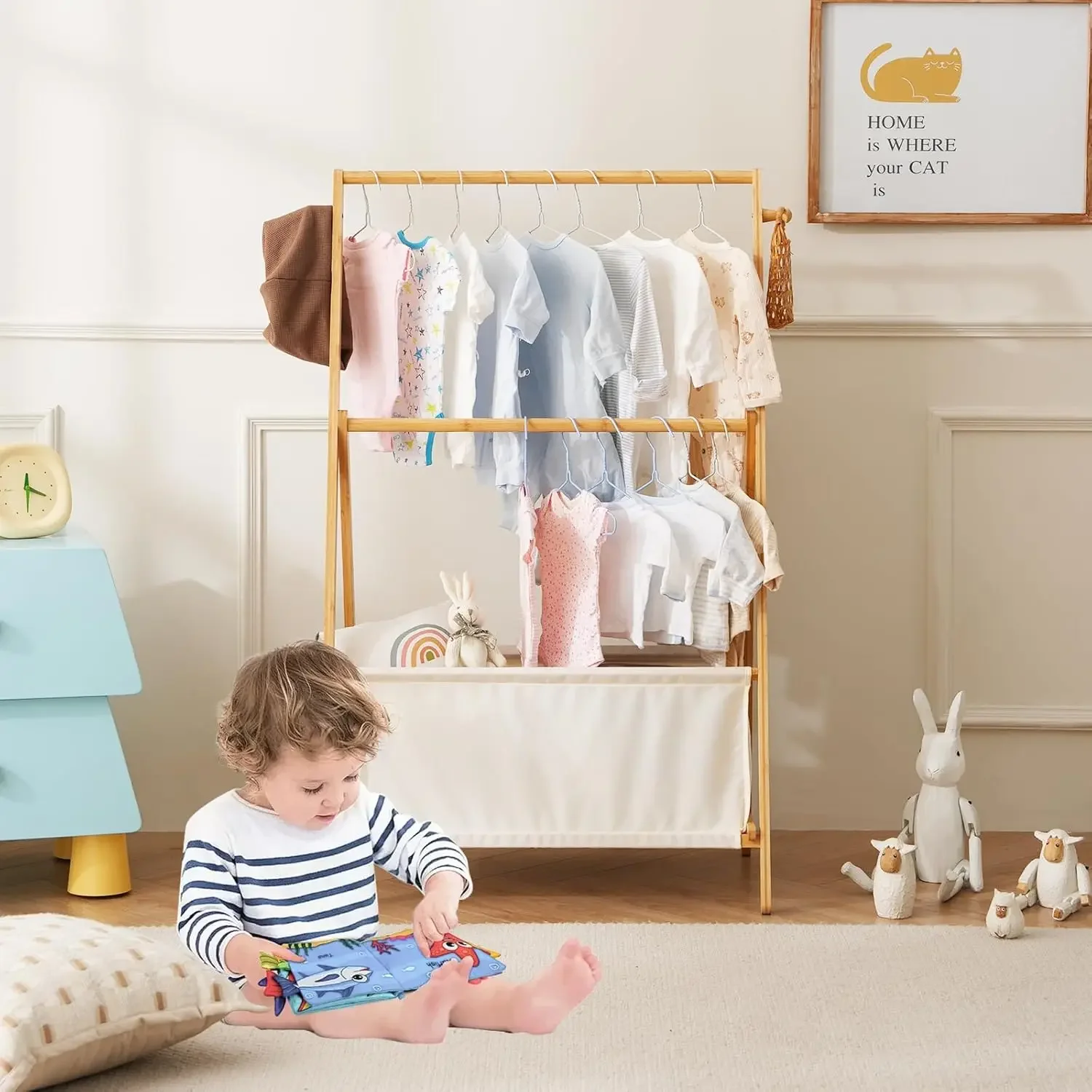 رف تلبيس للأطفال للفتيات، تخزين ملابس من الخيزران مع قضبان مزدوجة، رف أزياء قابل للطي #2