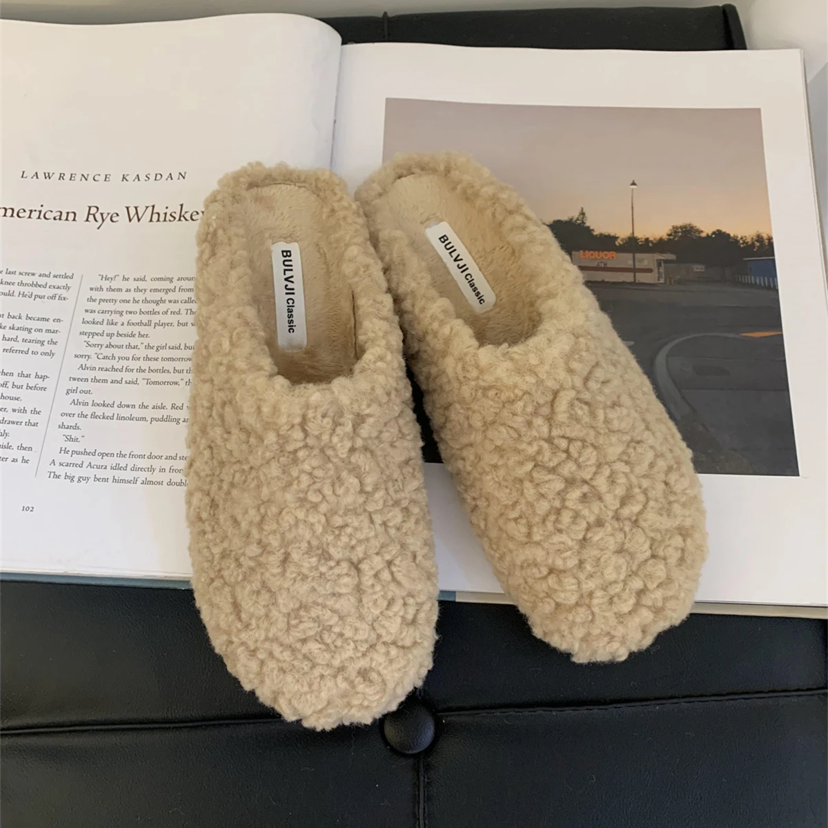 Female Shoes Ladies' Slippers Cover Toe Fur Flip Flops Luxury Slides 2024 Plush Designer Fashion Slippers Casual Female Shoes Co